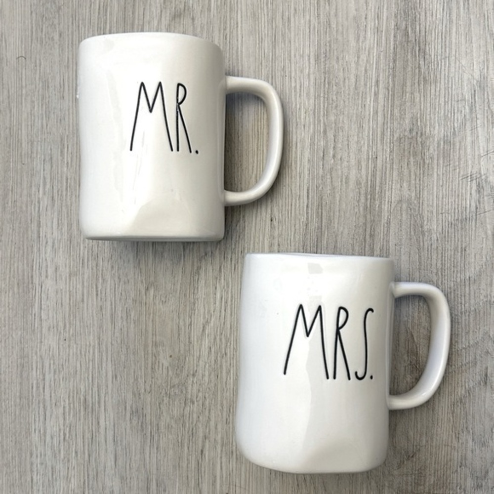 RAE DUNN Artisan Collection MR & MRS coffee cups mugs set.